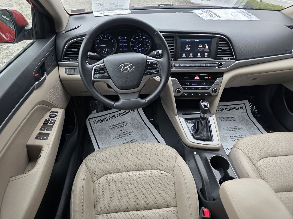 2017 Hyundai Elantra Image 16