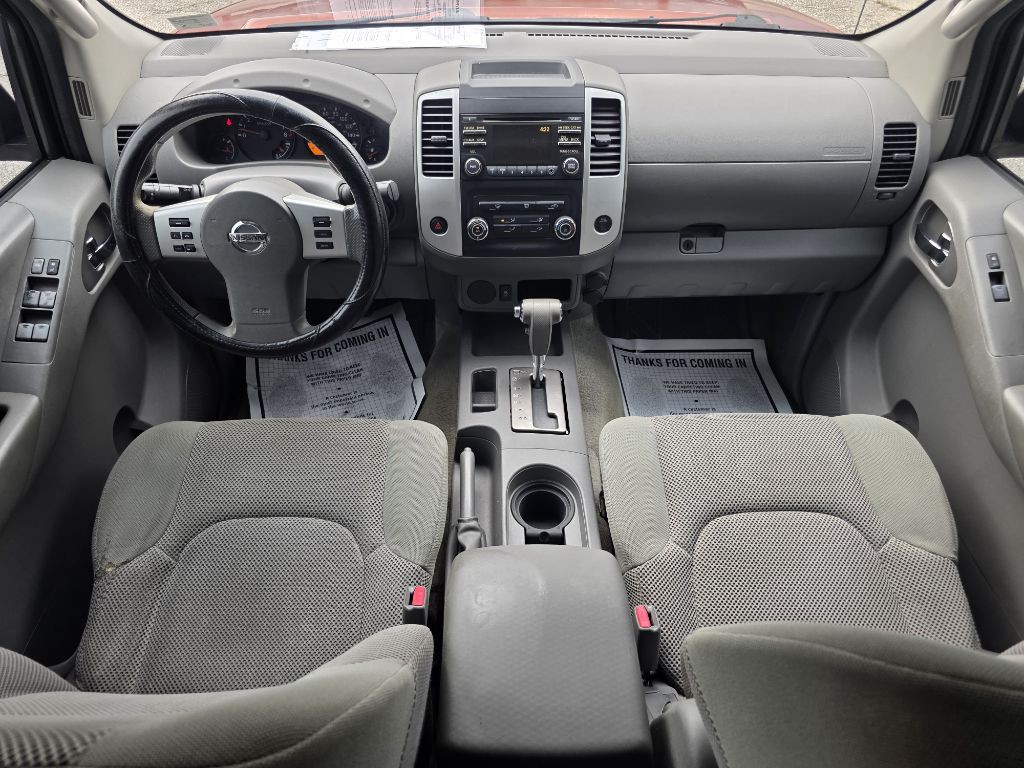 2013 Nissan Frontier Image 11