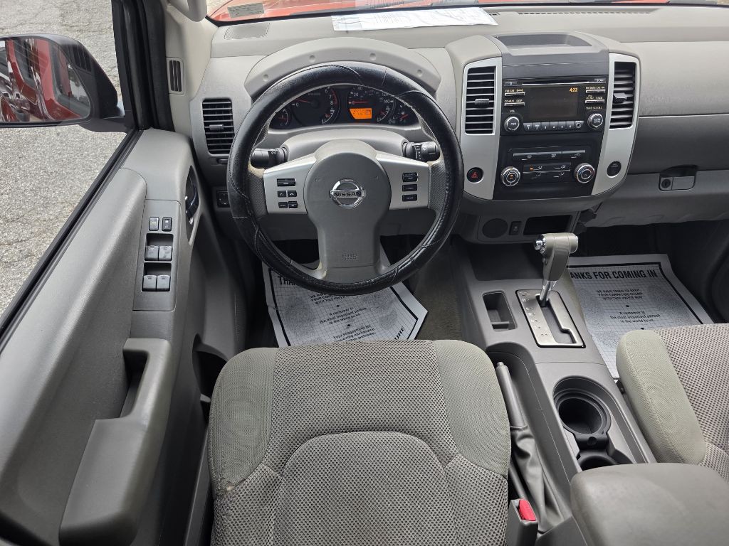 2013 Nissan Frontier Image 12