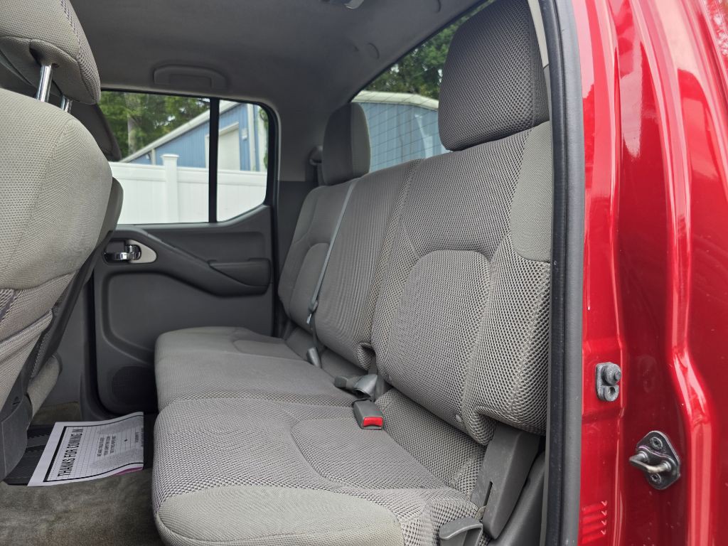 2013 Nissan Frontier Image 14