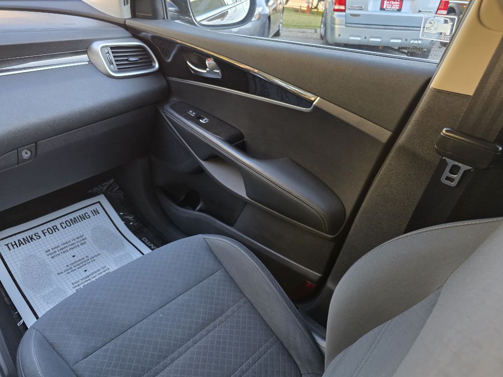 2018 Kia Sorento Image 17