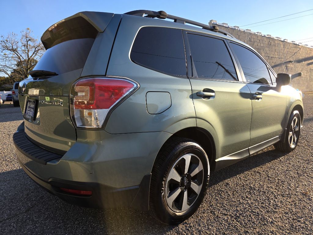 2018 Subaru Forester Image 4