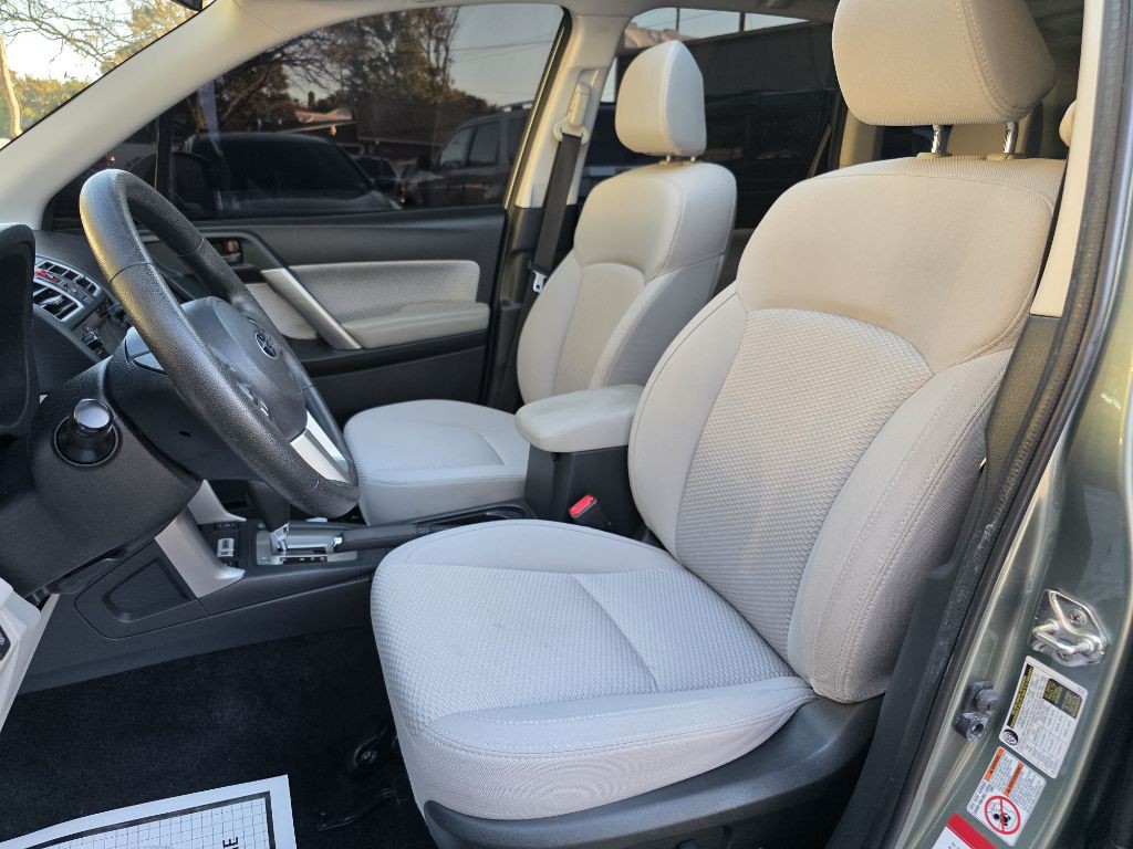 2018 Subaru Forester Image 21