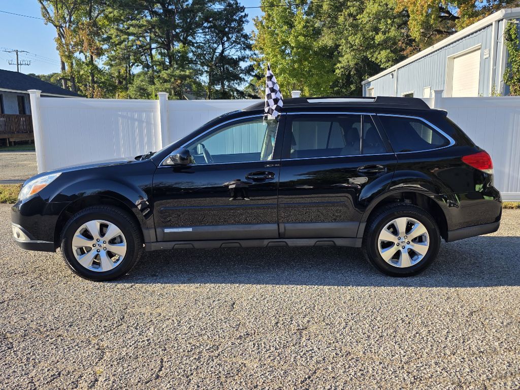 2011 Subaru Outback Image 2