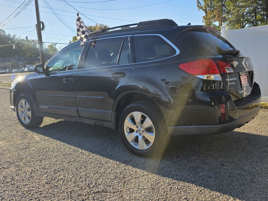 2011 Subaru Outback Image 7