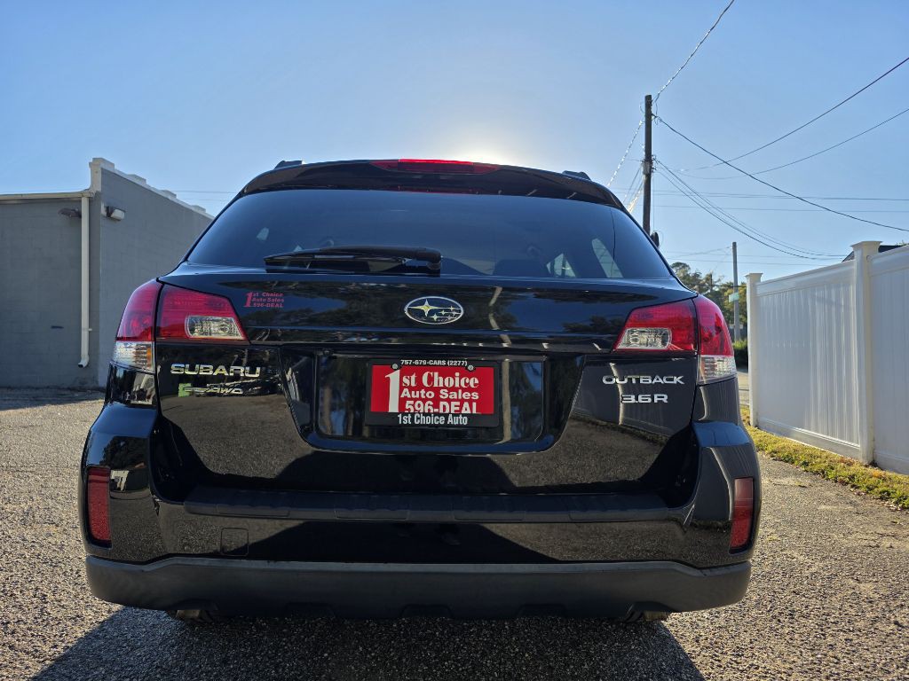 2011 Subaru Outback Image 8