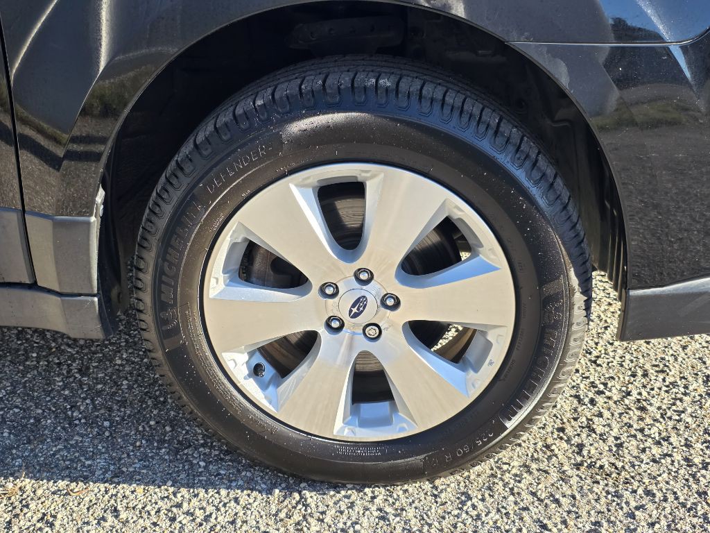 2011 Subaru Outback Image 11