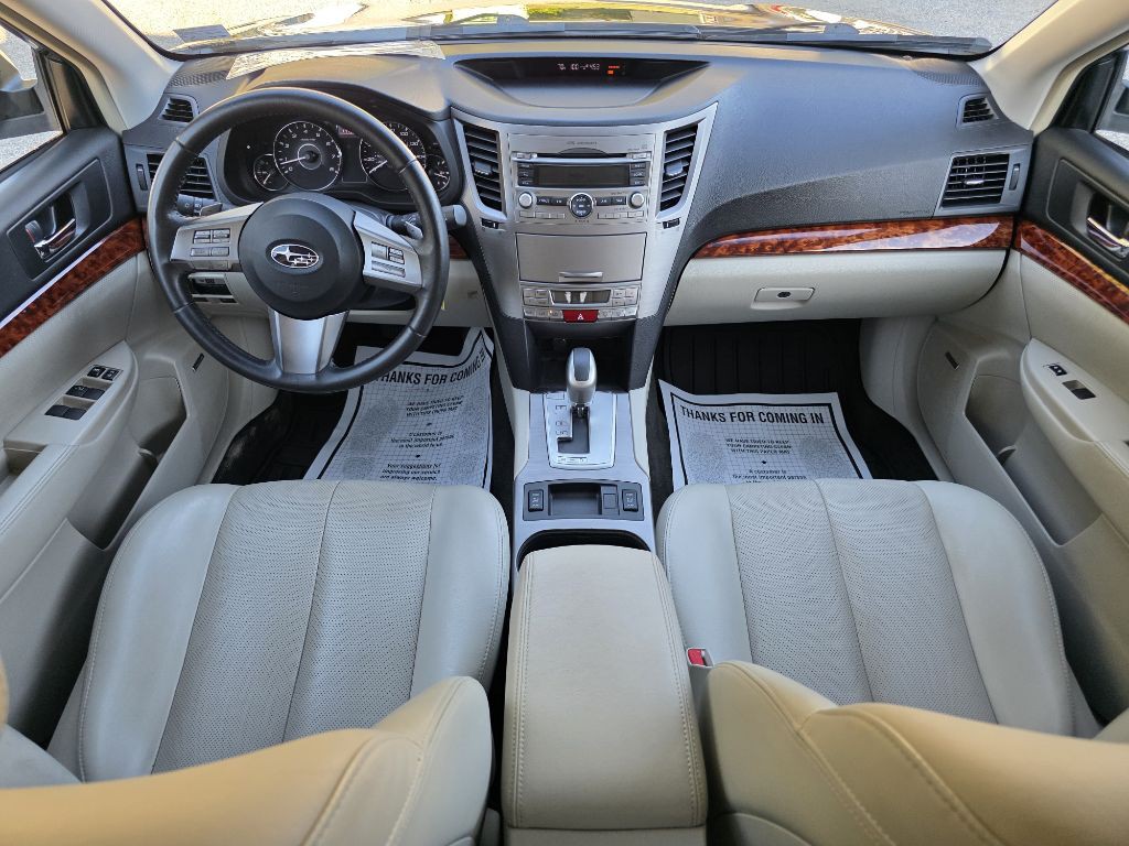 2011 Subaru Outback Image 14