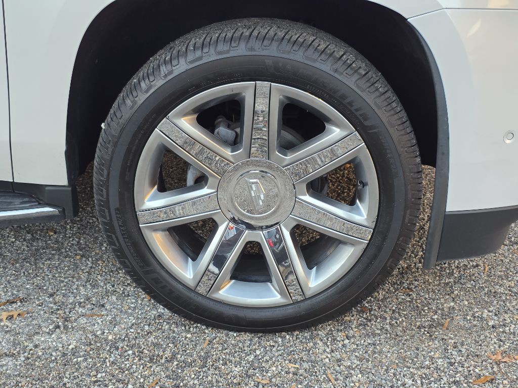 2018 Cadillac Escalade Image 8