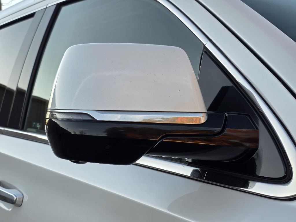 2018 Cadillac Escalade Image 11