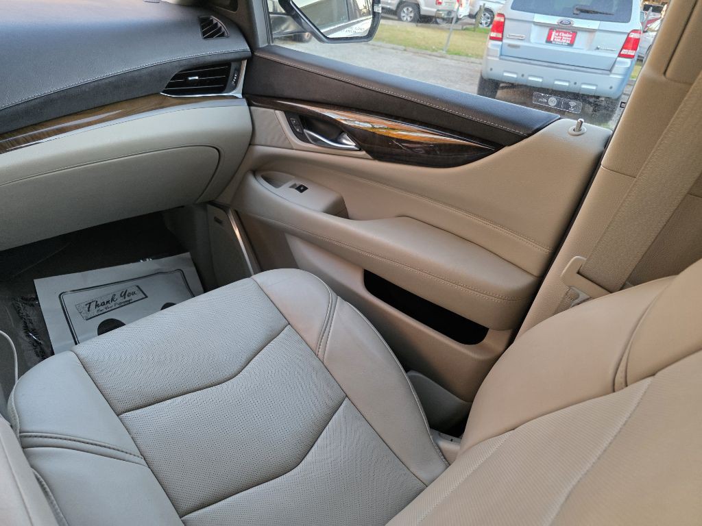 2018 Cadillac Escalade Image 20