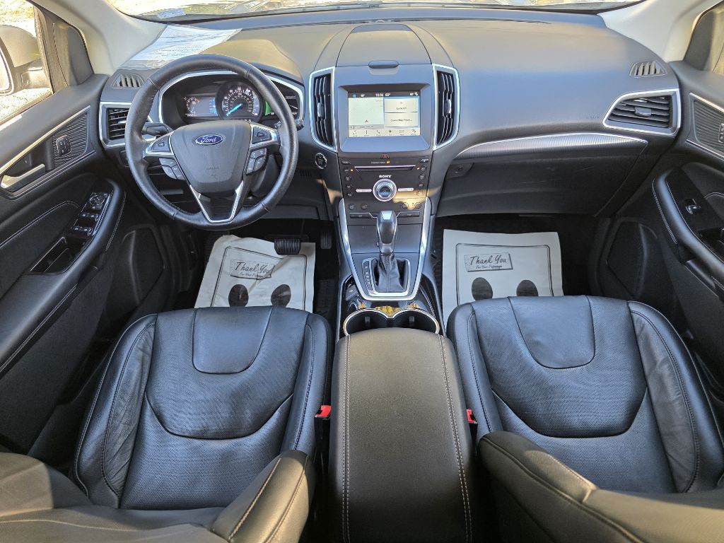 2017 Ford Edge Image 13