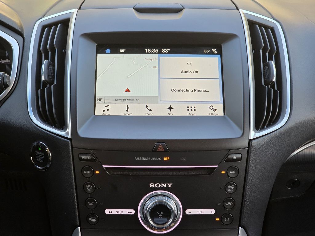 2017 Ford Edge Image 17