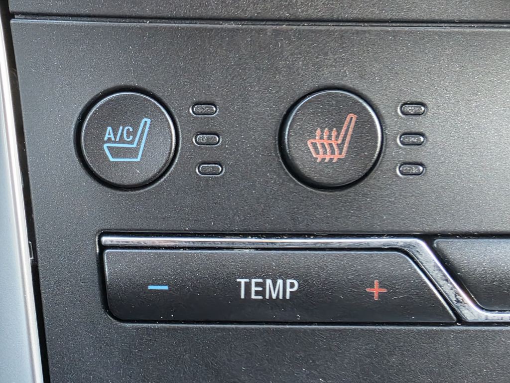 2017 Ford Edge Image 22