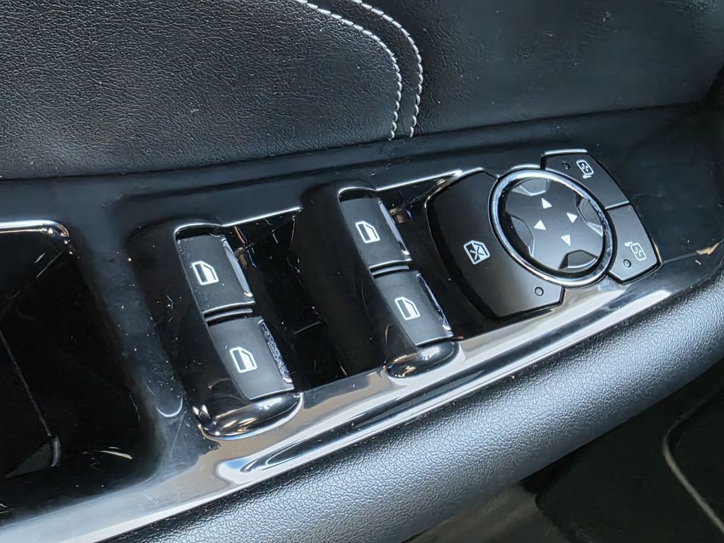 2017 Ford Edge Image 23