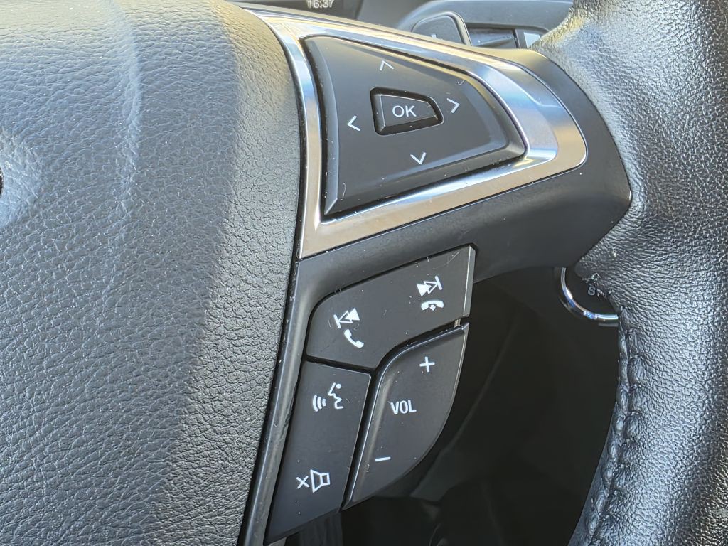 2017 Ford Edge Image 26