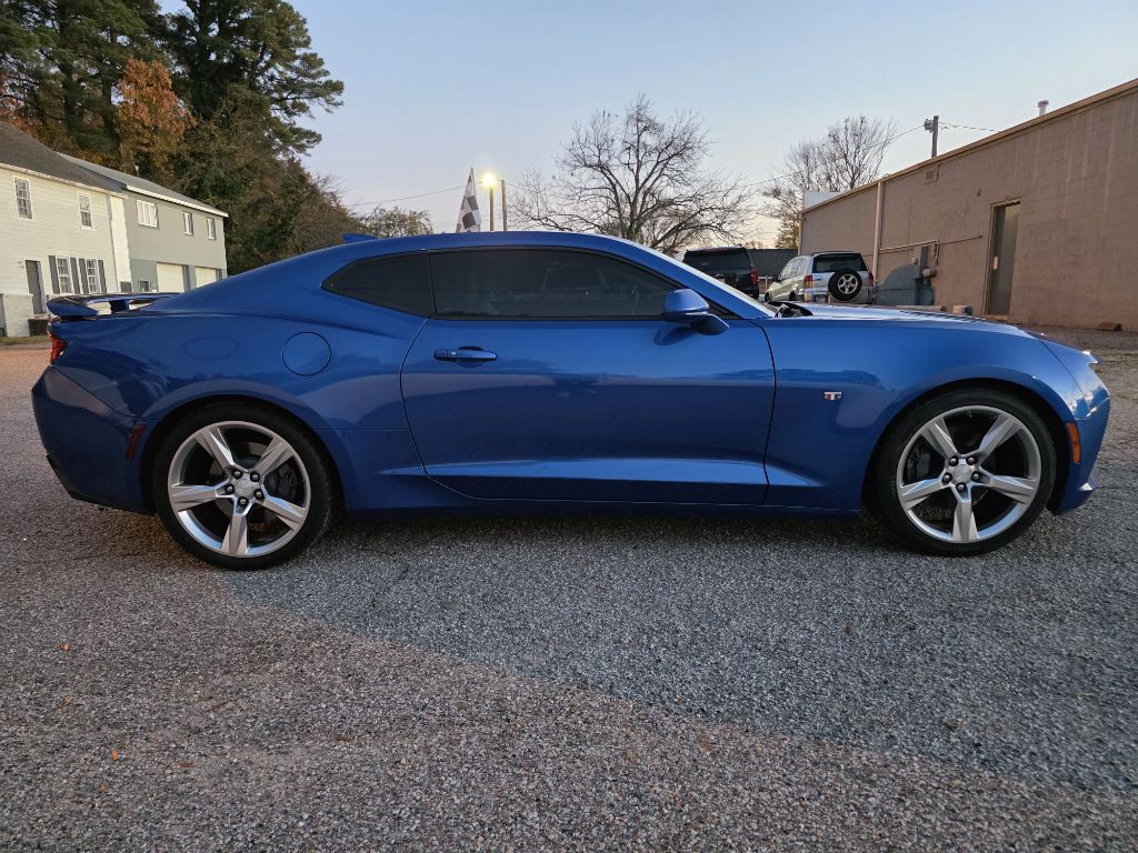 2017 Chevrolet Camaro Image 6