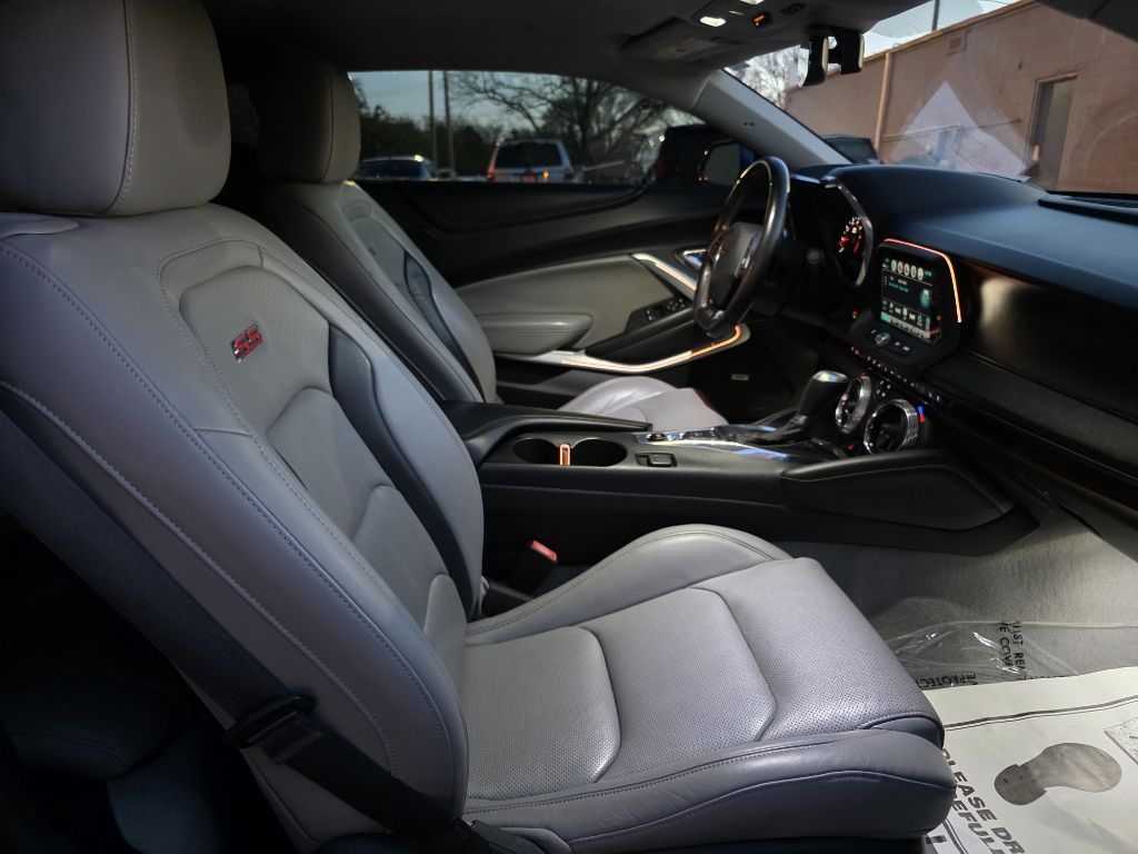 2017 Chevrolet Camaro Image 13
