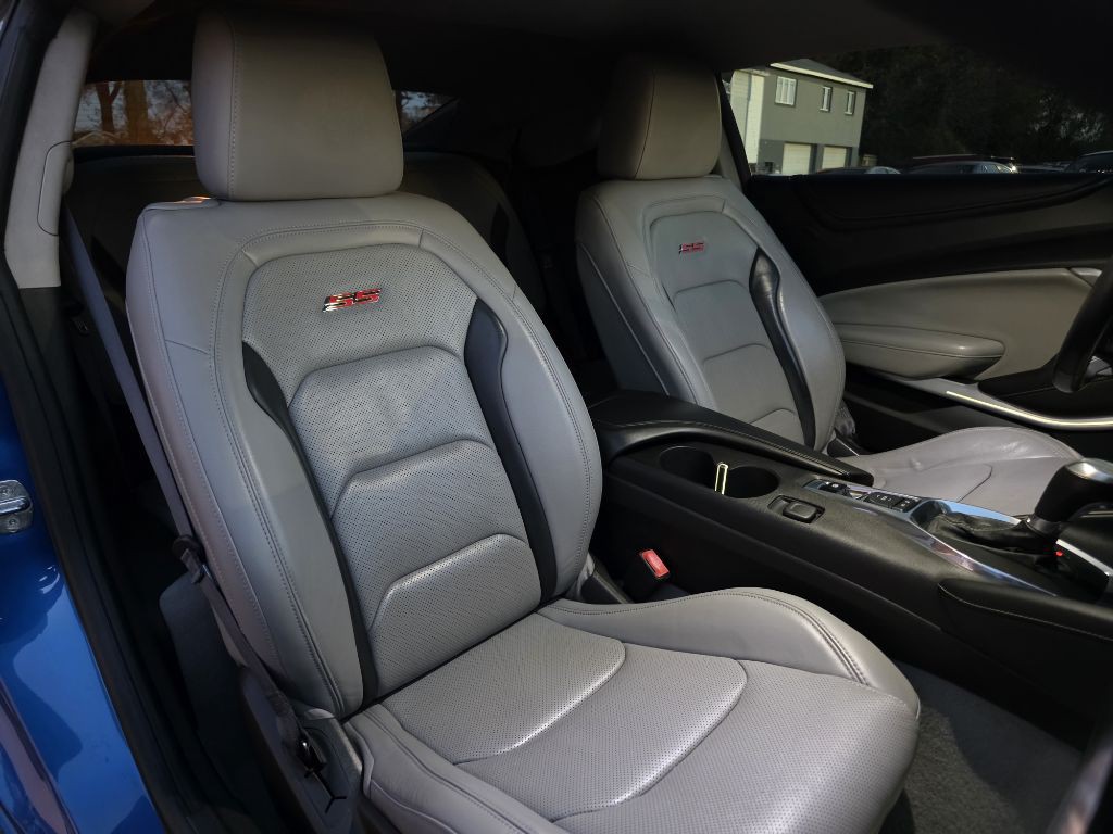 2017 Chevrolet Camaro Image 14