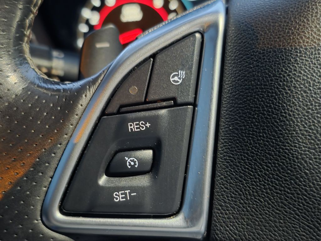 2017 Chevrolet Camaro Image 30