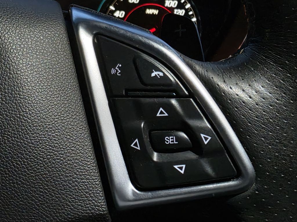 2017 Chevrolet Camaro Image 31