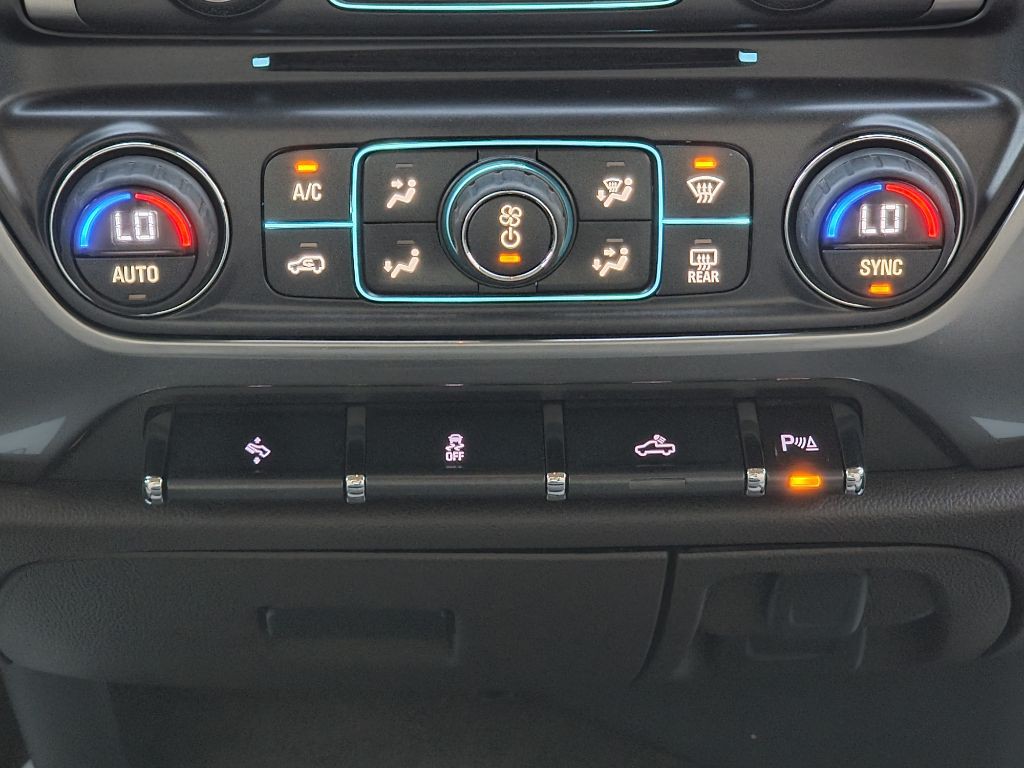 2015 Chevrolet Silverado 1500 Image 18