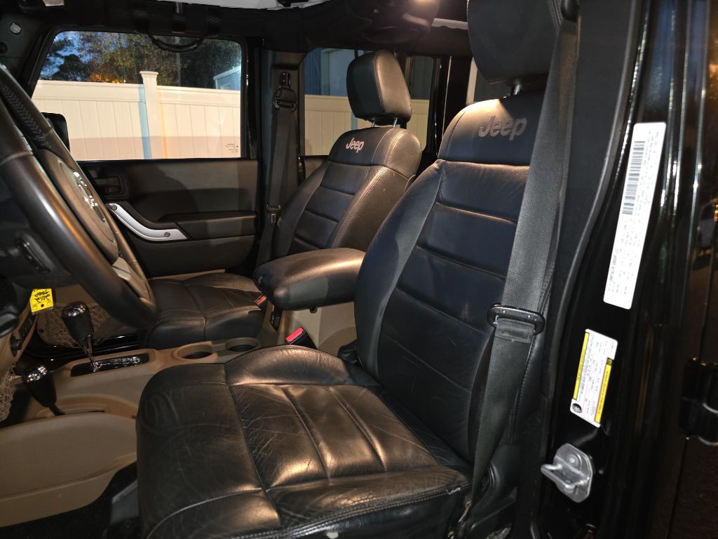 2012 Jeep Wrangler Unlimited Image 28