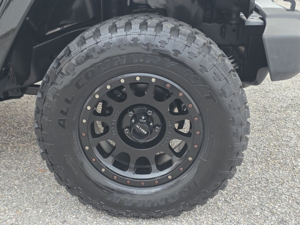 2012 Jeep Wrangler Unlimited Image 40