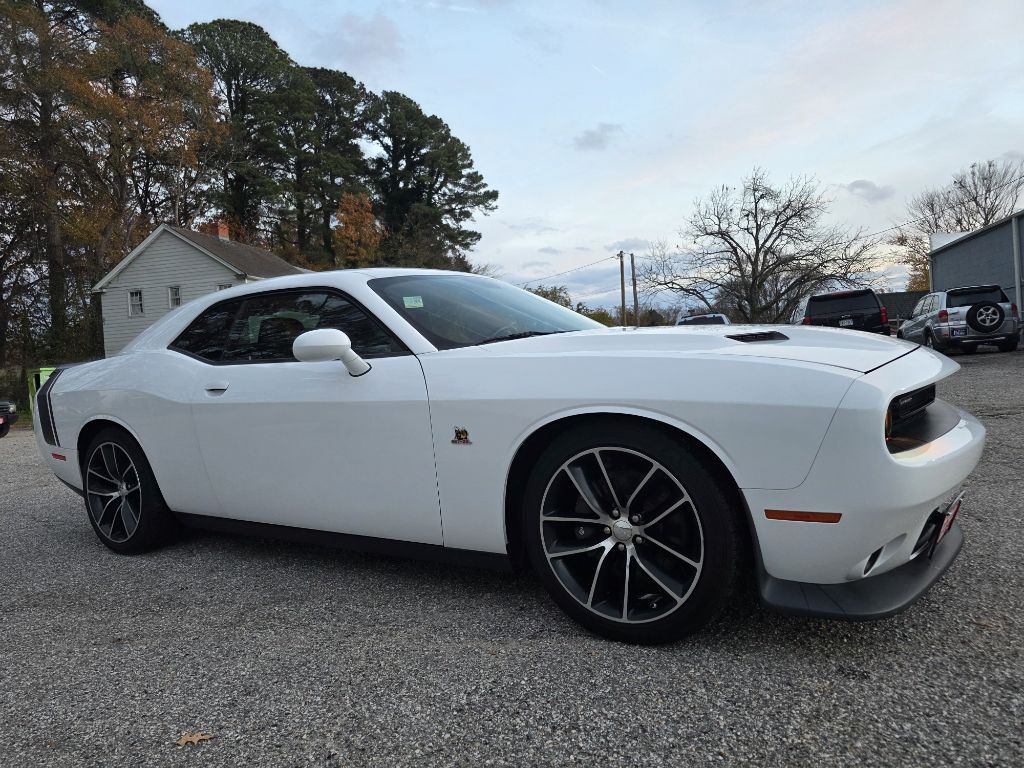 2015 Dodge Challenger Image 3