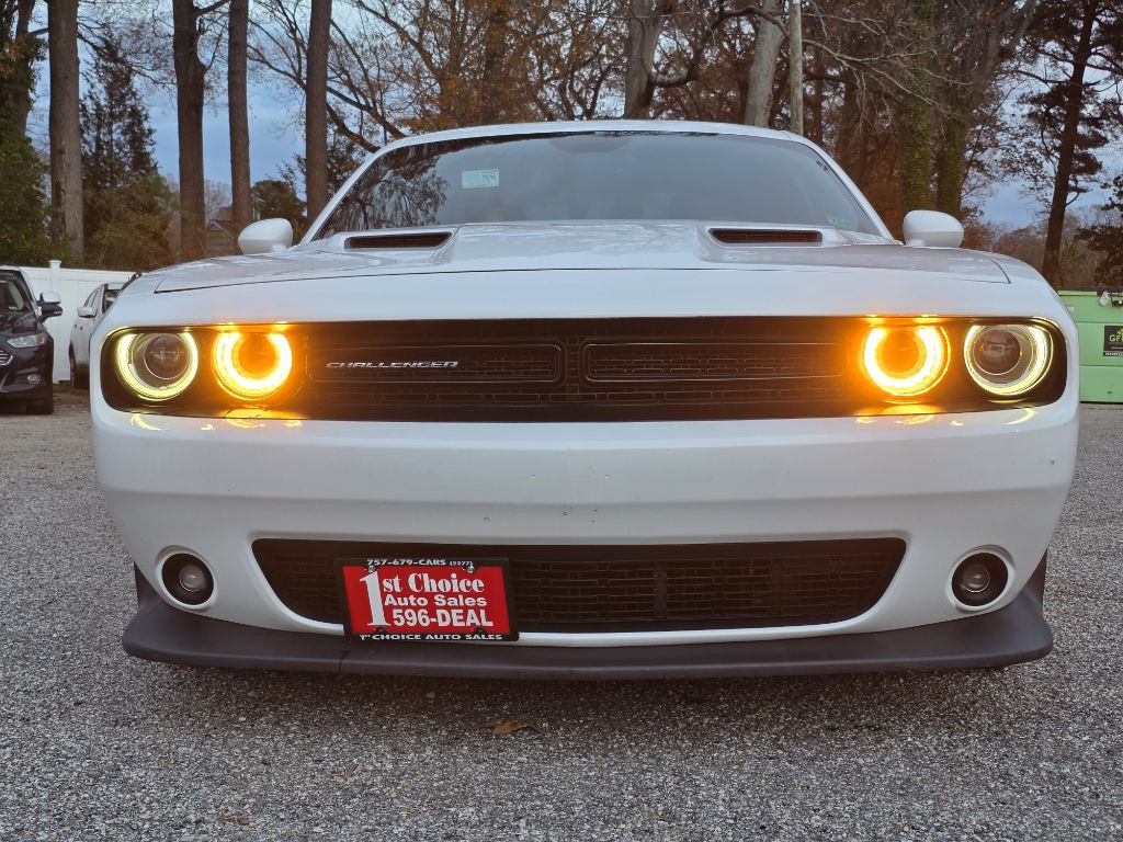 2015 Dodge Challenger Image 5