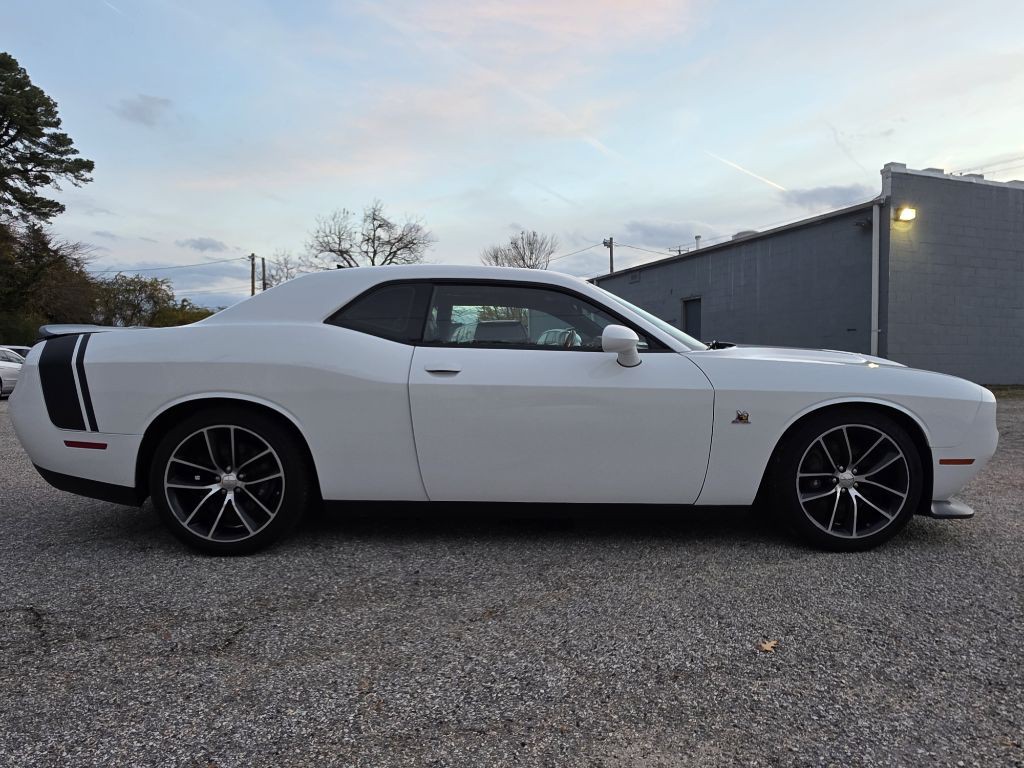 2015 Dodge Challenger Image 6