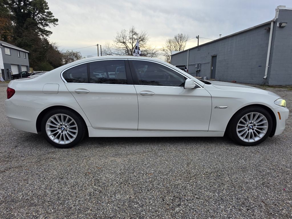 2013 BMW 5 Series Image 5