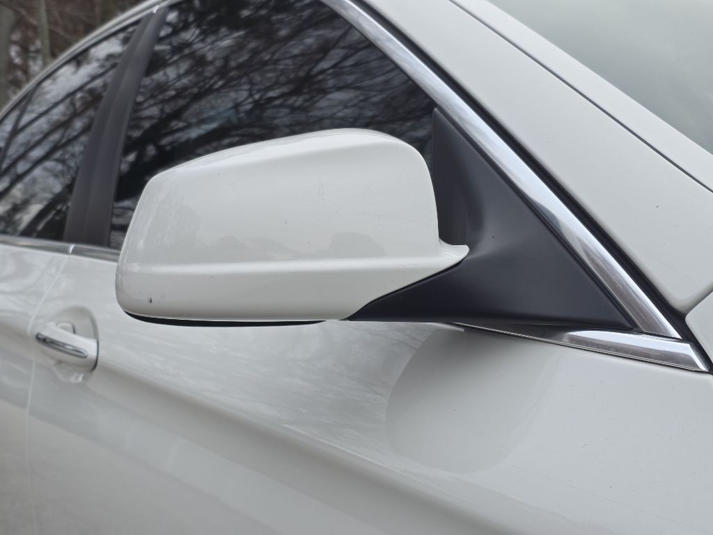 2013 BMW 5 Series Image 10