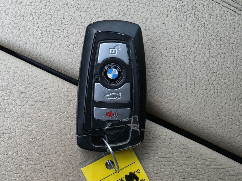 2013 BMW 5 Series Image 28