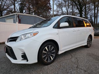 Image for 2018 Toyota Sienna LE ID: 7030213