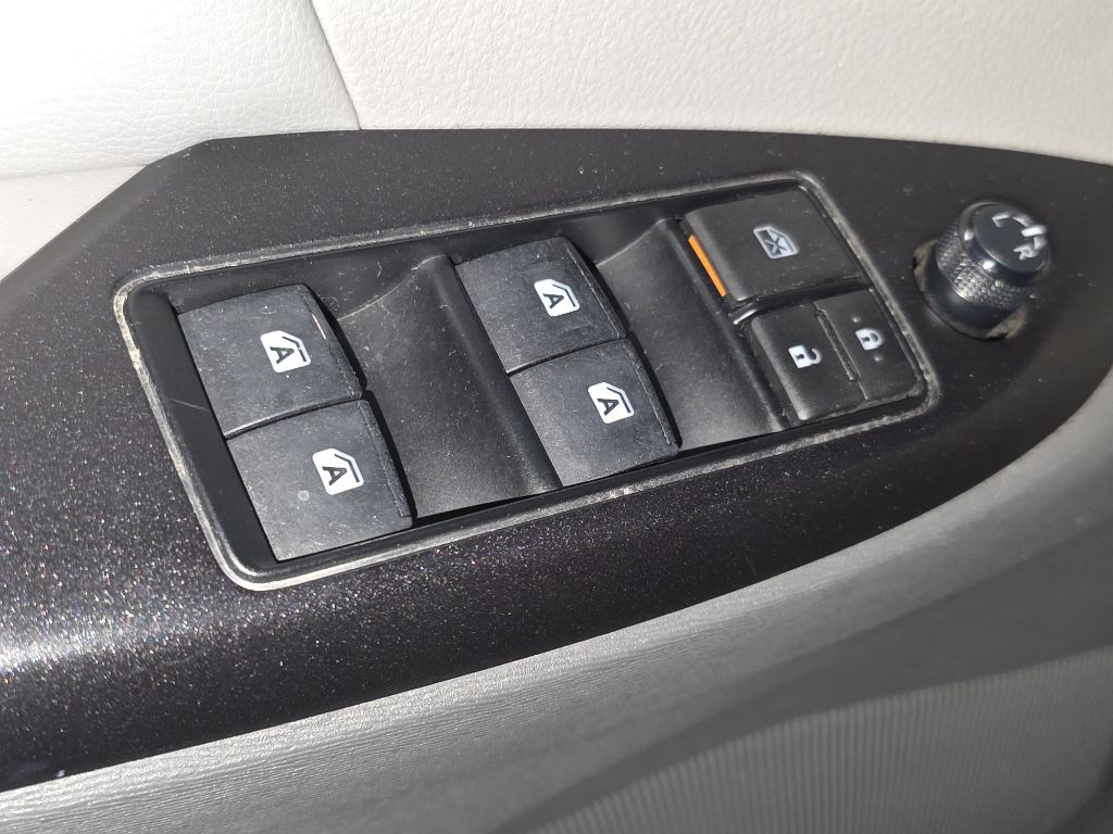 2018 Toyota Sienna Image 22