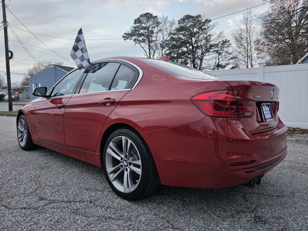 2017 BMW 3 Series Image 8