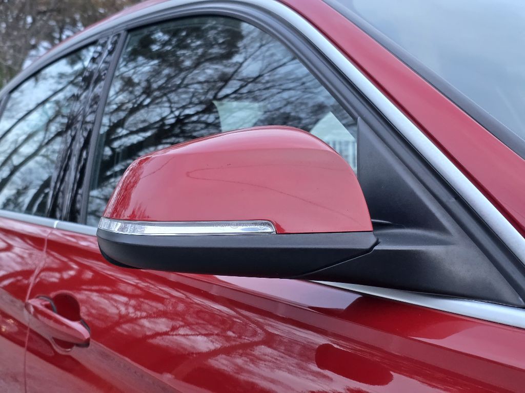 2017 BMW 3 Series Image 12