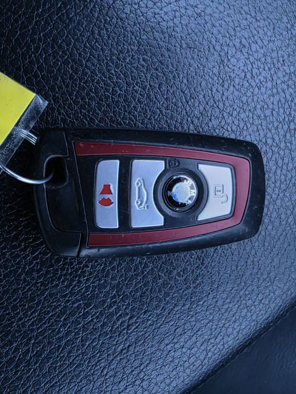 2017 BMW 3 Series Image 28