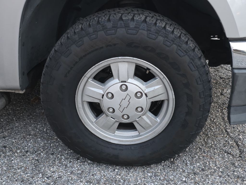 2005 Chevrolet Colorado Image 8