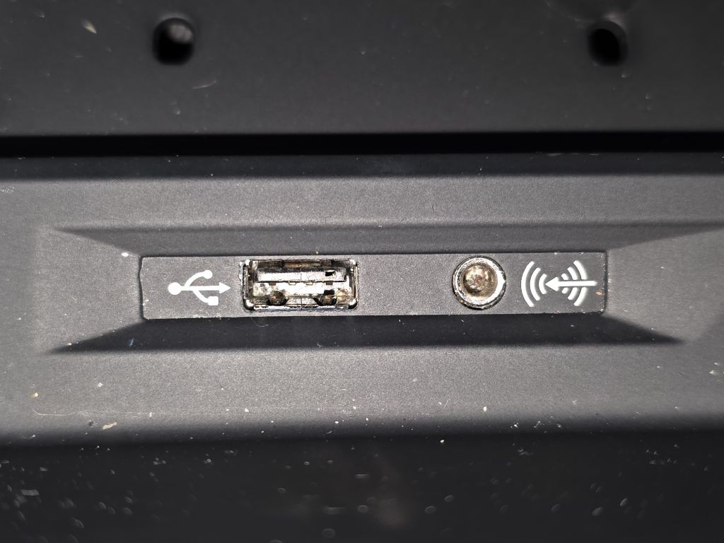 2017 Volkswagen Passat Image 21