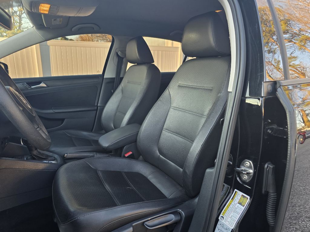 2014 Volkswagen Jetta Image 18