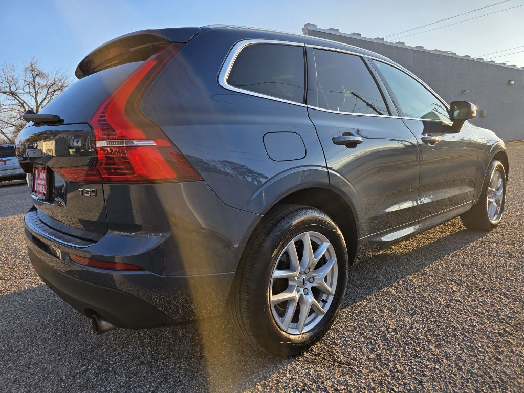 2018 Volvo XC60 Image 4