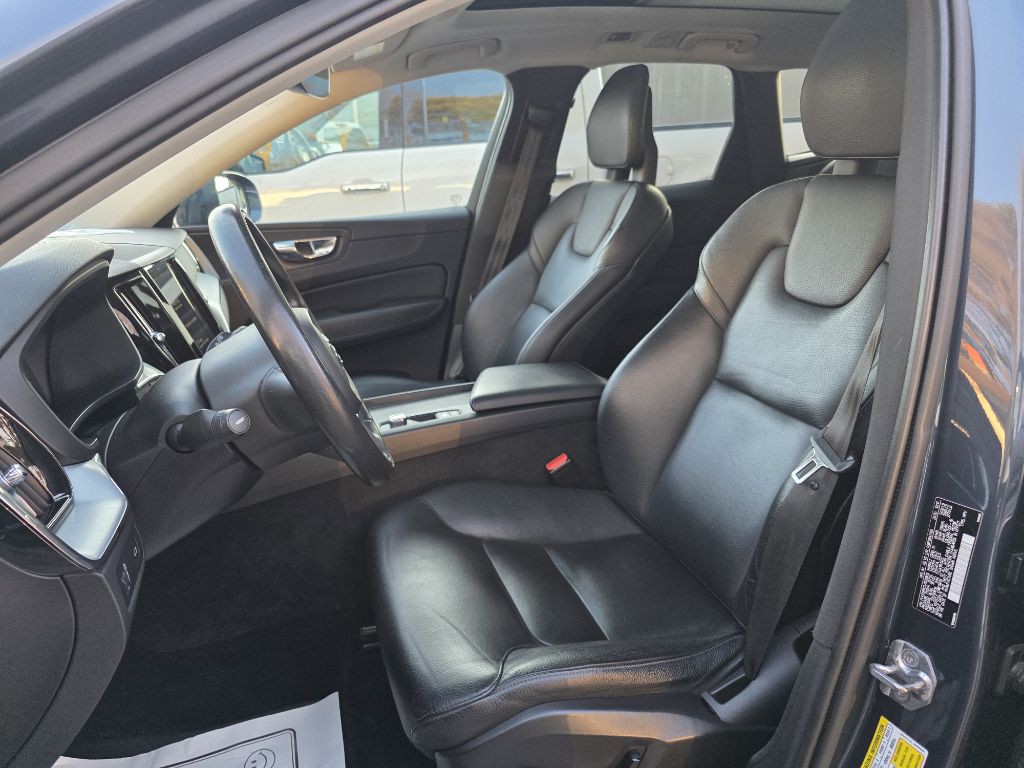 2018 Volvo XC60 Image 20