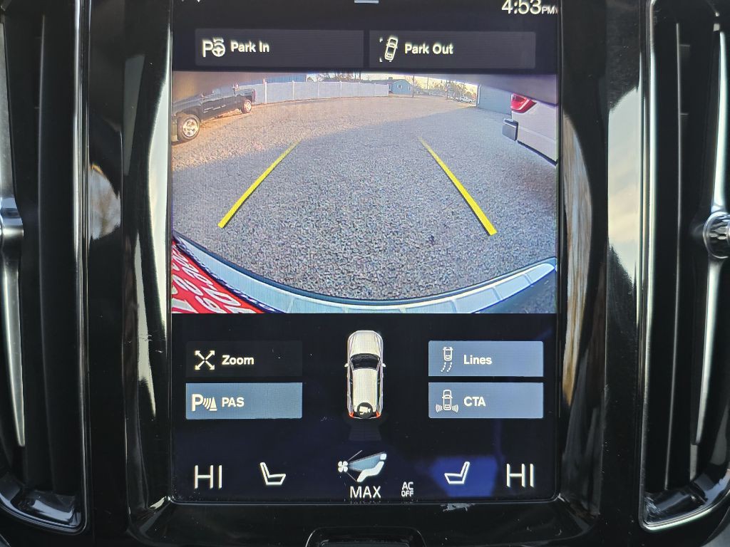 2018 Volvo XC60 Image 21