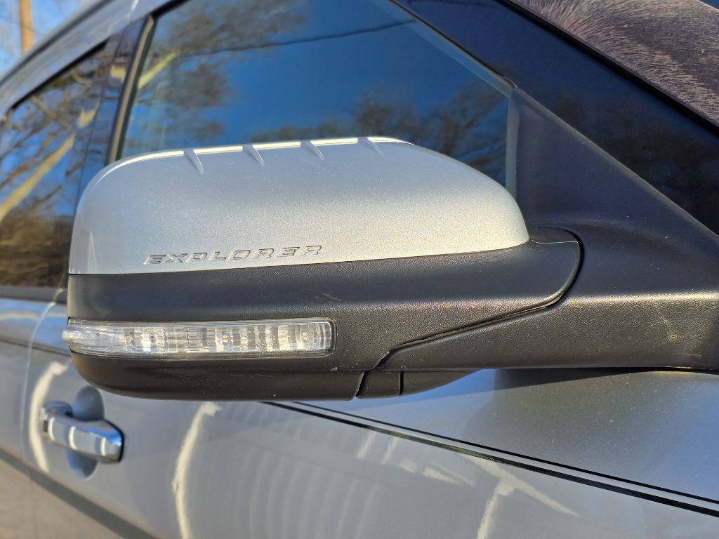 2014 Ford Explorer Image 11