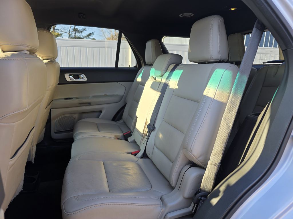 2014 Ford Explorer Image 14