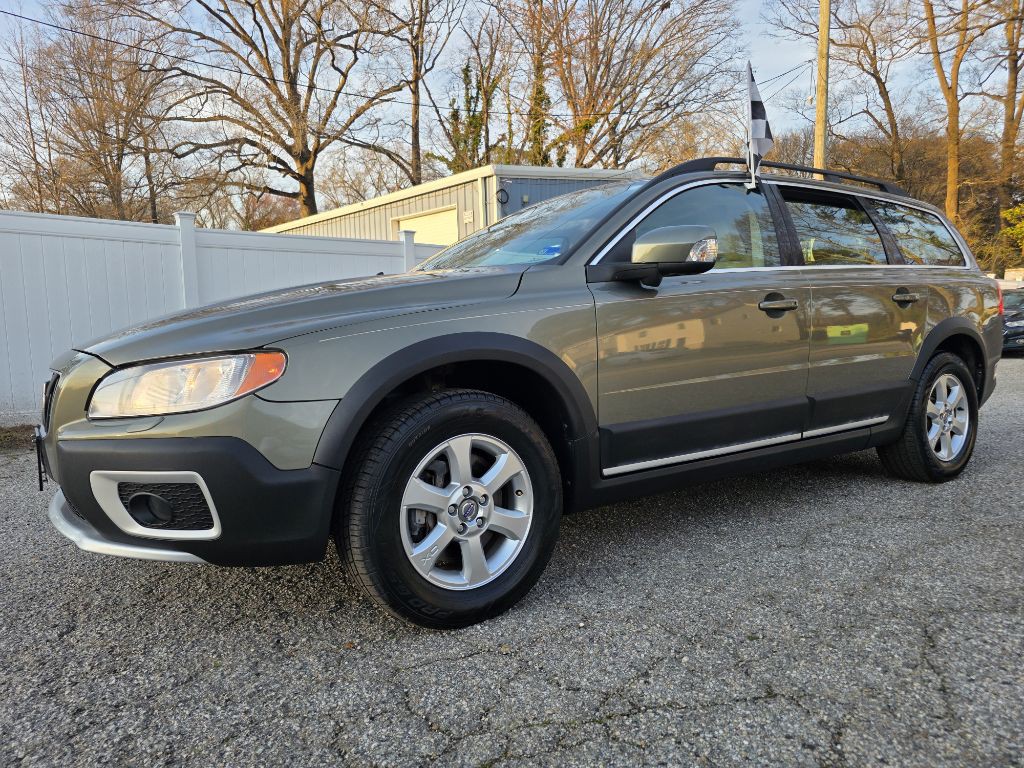 2010 Volvo XC70 Image 1