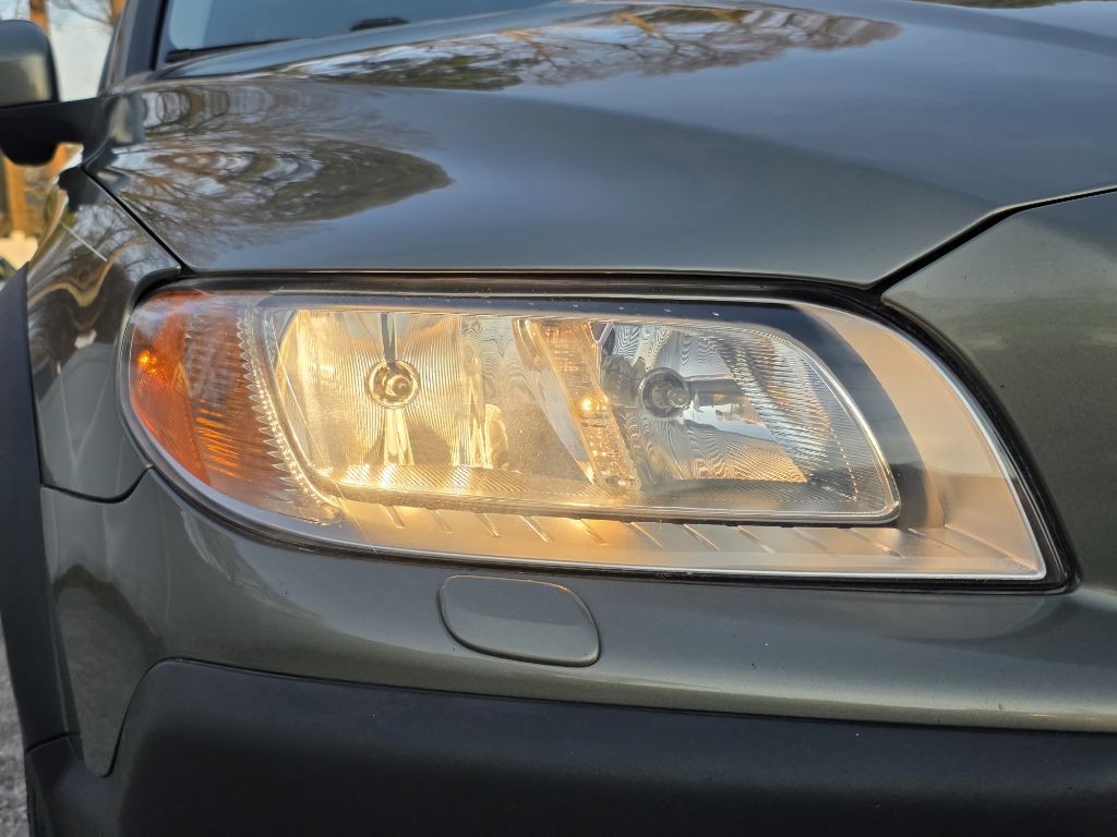 2010 Volvo XC70 Image 9