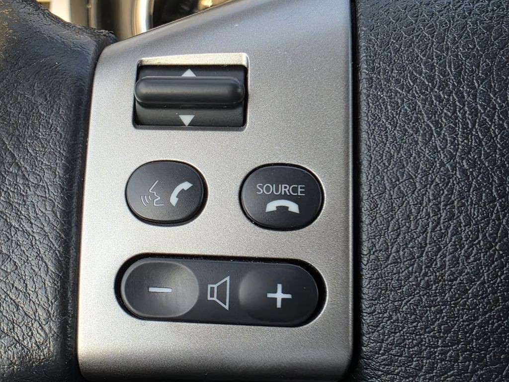 2012 Nissan Versa Image 19